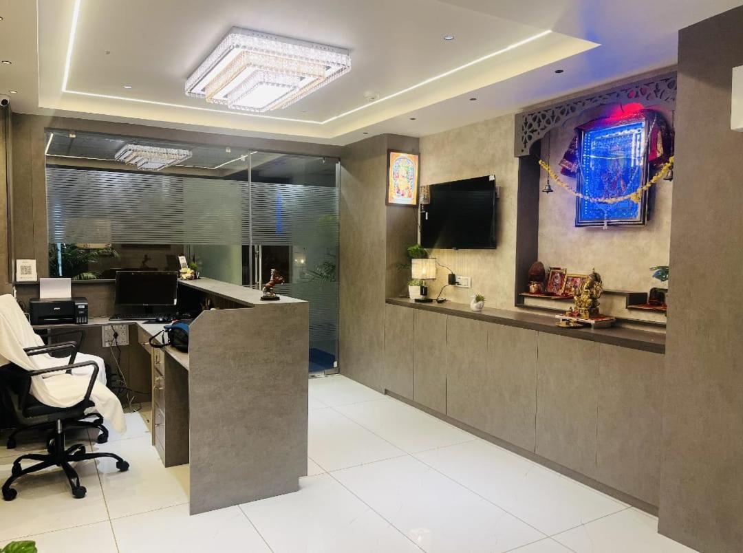 Hotel Royal Square جاندي نجر المظهر الخارجي الصورة