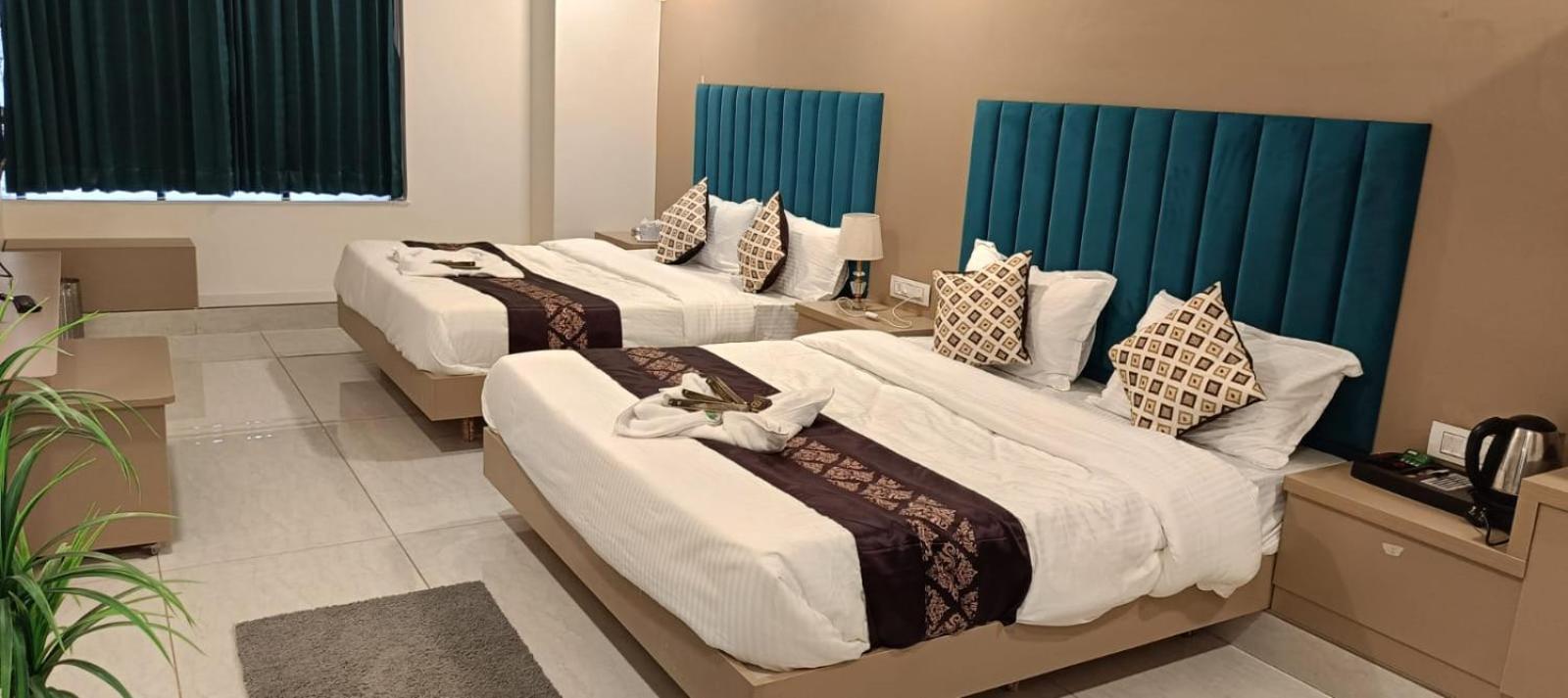 Hotel Royal Square جاندي نجر المظهر الخارجي الصورة